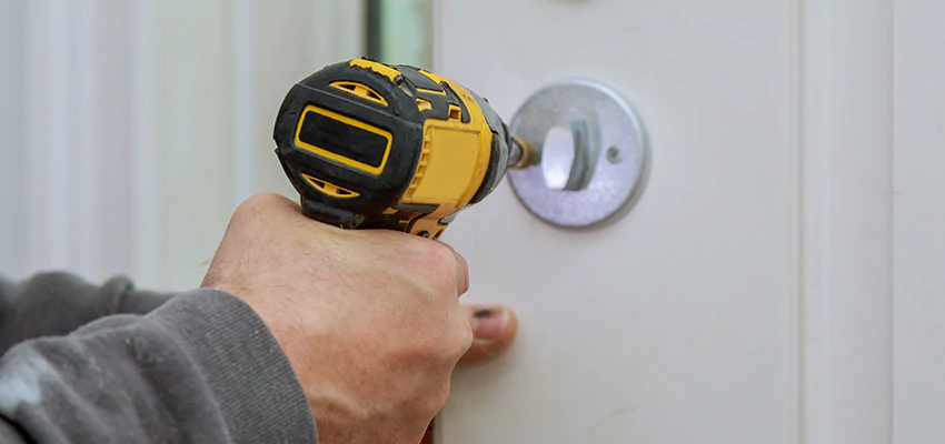 Street Locksmith For Smart Lock Repair in Lake Mathews, CA