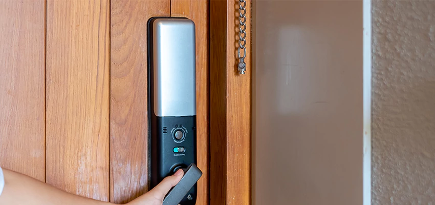 Home Security Electronic Locks Upgrades in Lake Mathews, CA